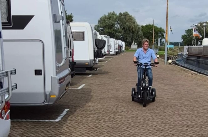 Bert (65) blijft bewegen, alleen de manier waarop is veranderd.