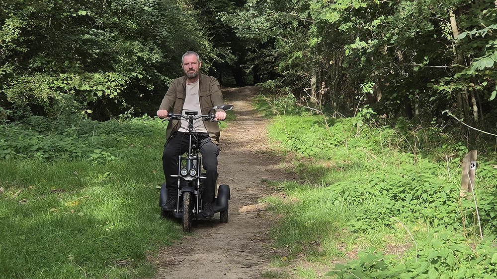Marco (59) verloor zijn been, maar niet zijn vrijheid